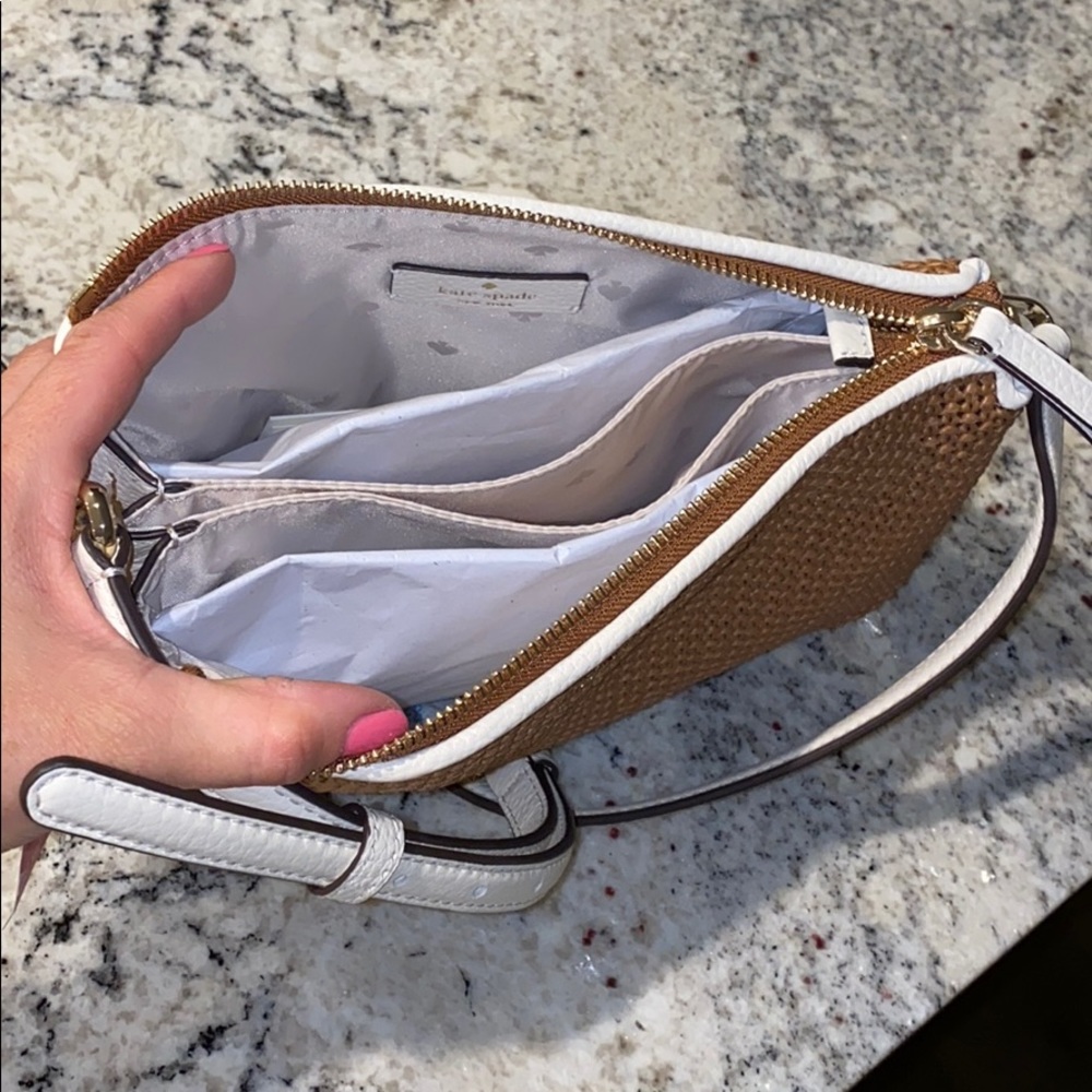 Kate Spade straw crossbody - Picture 8 of 11